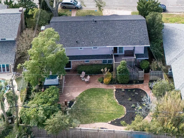 $550,000 | 1110 Harbor View Drive, Galveston, TX 77550