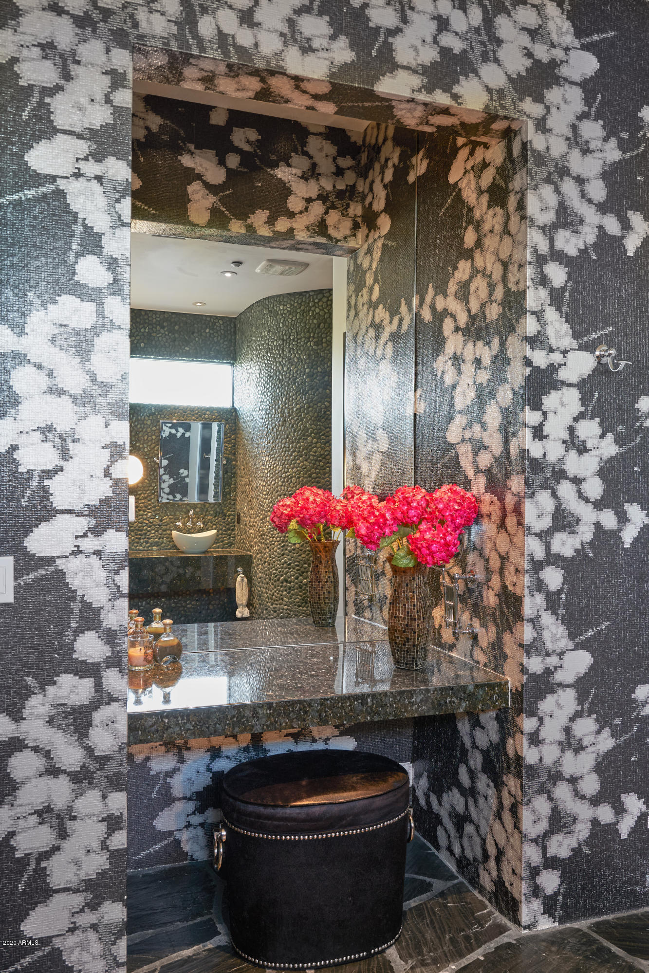 40384 Brangus Road Scottsdale, AZ 85262 - Photo 23 of 41 2ND MASTER / MAKEUP AREA
