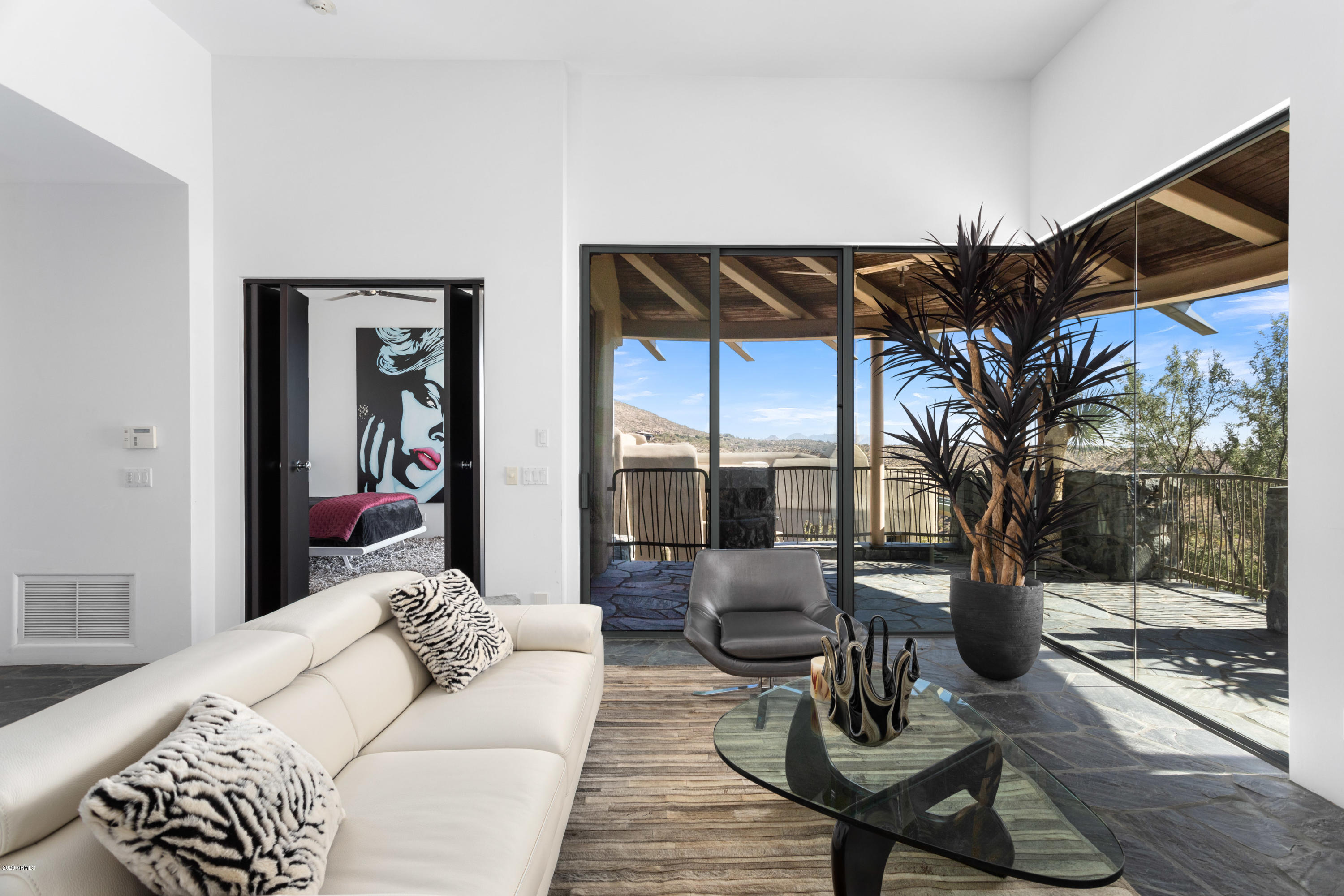40384 Brangus Road Scottsdale, AZ 85262 - Photo 35 of 41 LIGHT & BRIGHT GUEST HOUSE INTERIORS