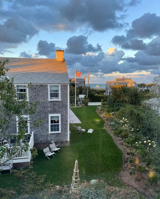 66 Hulbert Avenue Nantucket, MA 02554 - Photo 18 of 22
