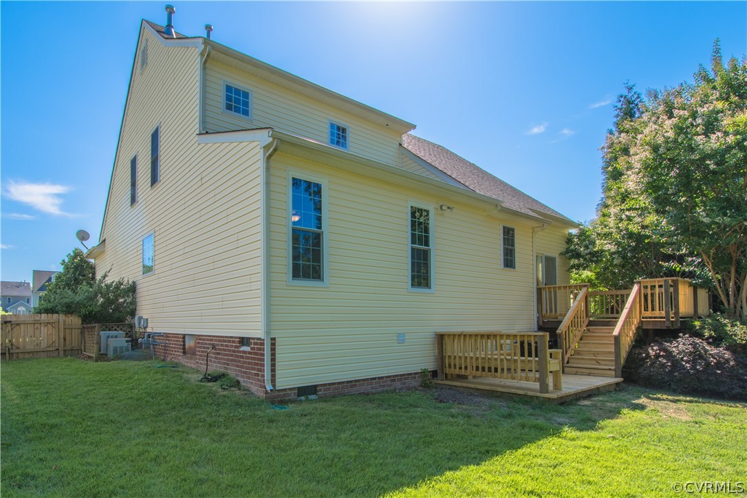 9330 Springmount Terrace Chesterfield, VA 23832 - Photo 5 of 38 a view of a house with backyard