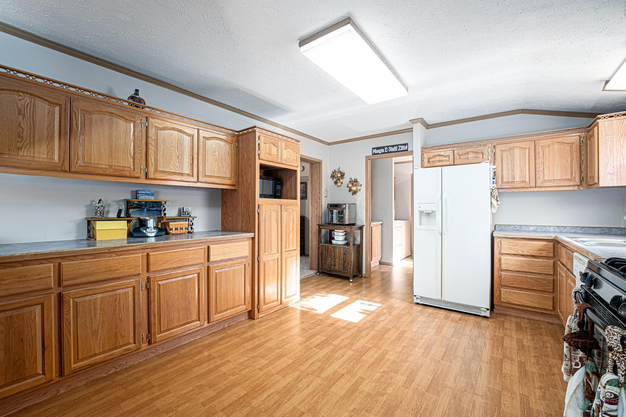 15913 Rocky Fork Road Logan, OH 43138 - Photo 30 of 47 Kitchen