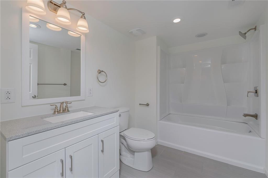 516 Aten Road Coraopolis, PA 15108 - Photo 18 of 25 Gallery Image 18