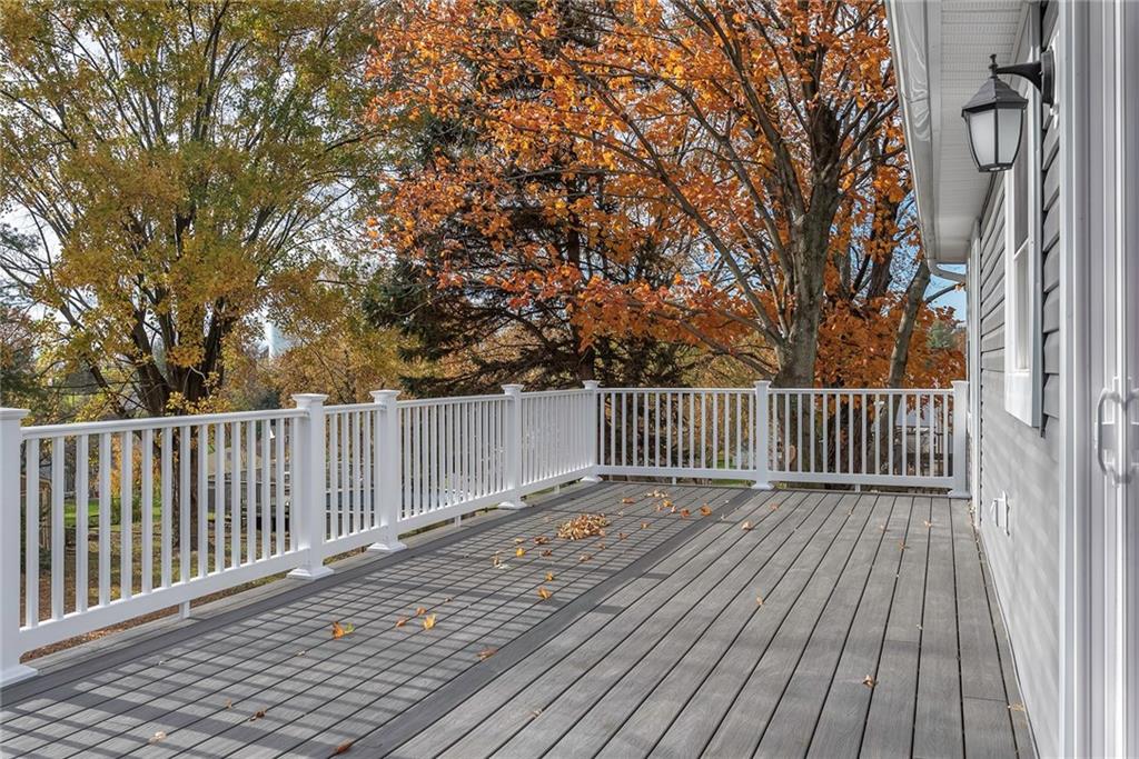 516 Aten Road Coraopolis, PA 15108 - Photo 5 of 25 Gallery Image 5