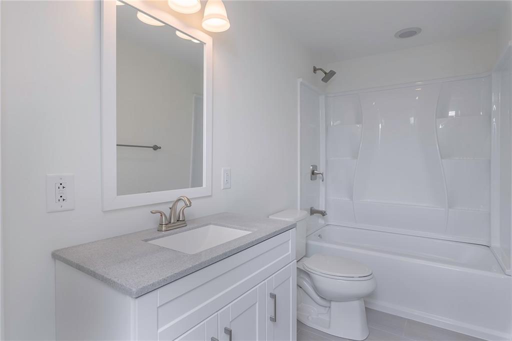 516 Aten Road Coraopolis, PA 15108 - Photo 10 of 25 Gallery Image 10