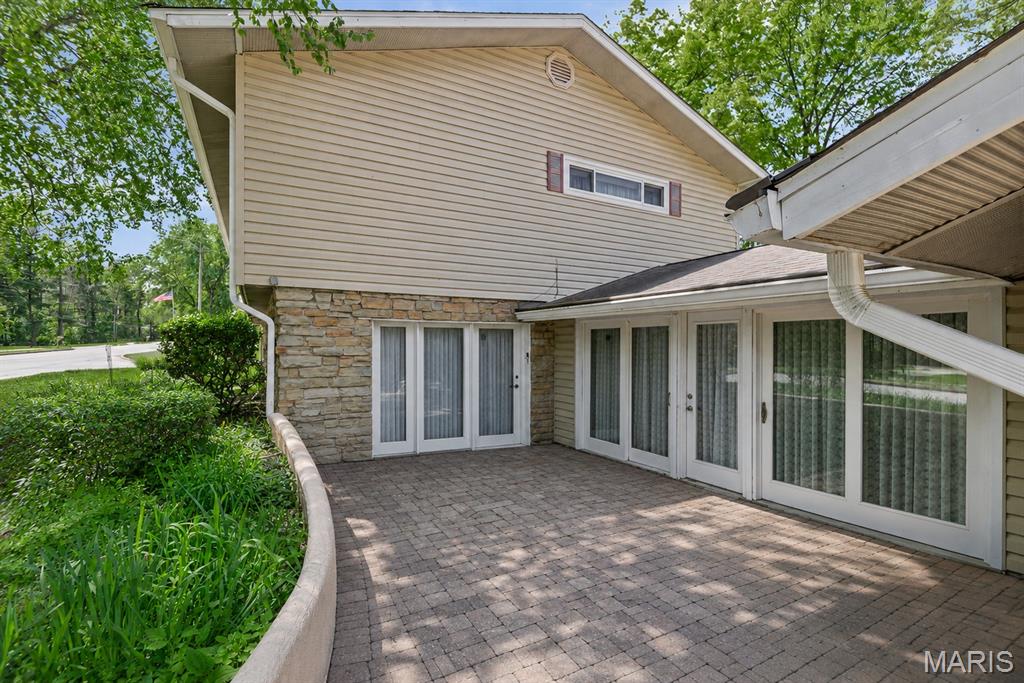 1237 Gerber Road Edwardsville, IL 62025 - Photo 2 of 38 Gallery Image 2