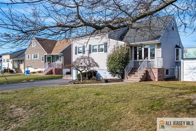 $530,000 | 31 Marie Road, Fords, NJ 08863