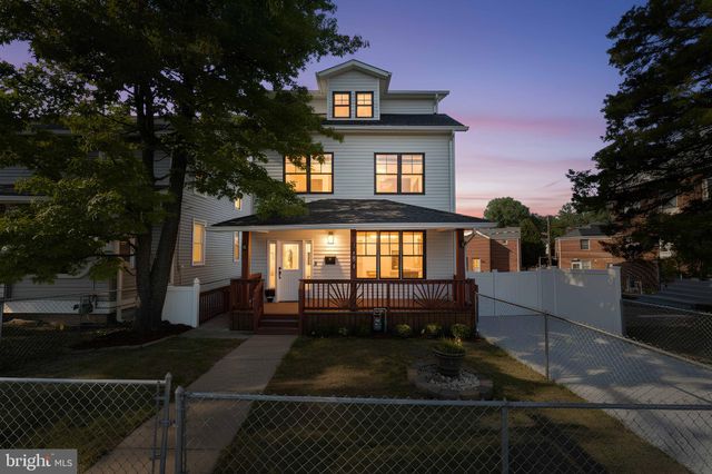 $825,000 | 2814 Rhode Island Avenue Northeast, Washington, DC 20018