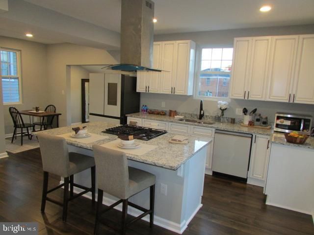 $825,000 | 2814 Rhode Island Avenue Northeast, Washington, DC 20018