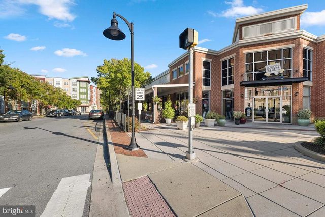 $825,000 | 2814 Rhode Island Avenue Northeast, Washington, DC 20018