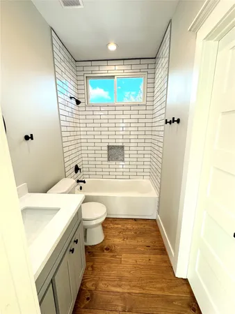 $1,850 | 435 Oxford Street, Unit A, Houston, TX 77007