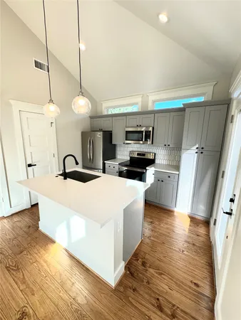 $1,850 | 435 Oxford Street, Unit A, Houston, TX 77007