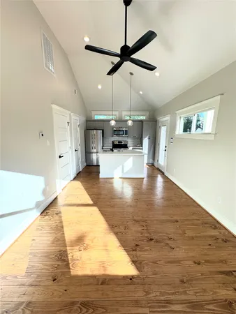 $1,850 | 435 Oxford Street, Unit A, Houston, TX 77007