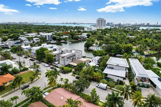 $2,990,000 | 7701 Northeast 8th Avenue, Miami, FL 33138