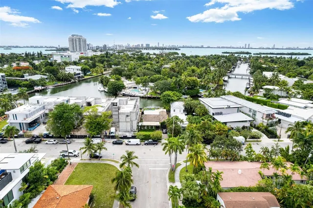 $2,990,000 | 7701 Northeast 8th Avenue, Miami, FL 33138