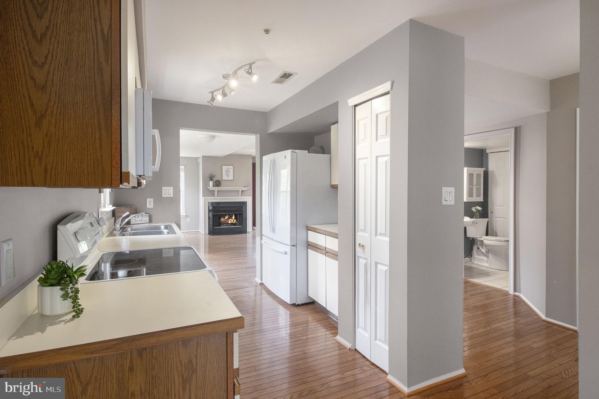 121 North Park Road Newtown, PA 18940 - Photo 11 of 32 Gallery Image 11