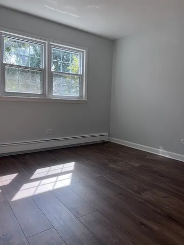 $1,750 | 2427 Ogden Avenue, Unit 3, Downers Grove, IL 60515