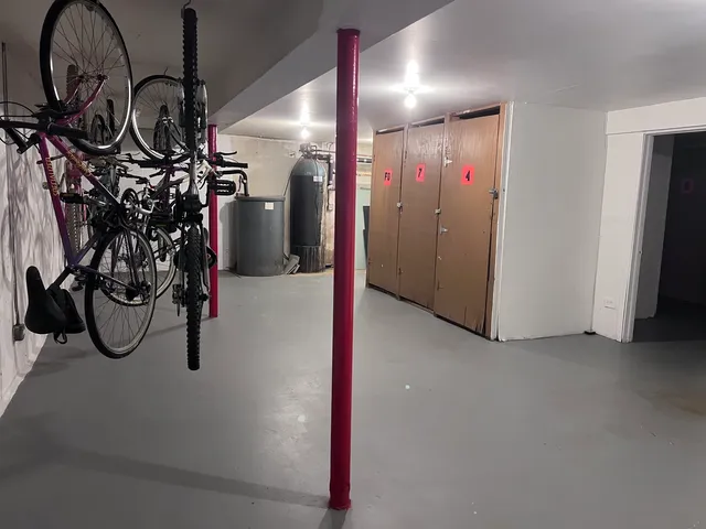 $1,750 | 2427 Ogden Avenue, Unit 3, Downers Grove, IL 60515