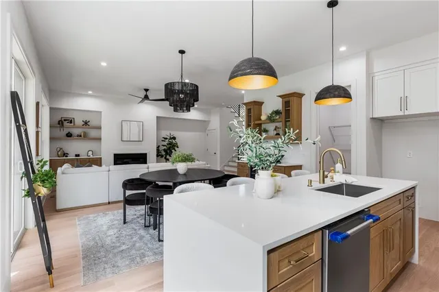 $1,095,000 | 3020 Trae Court, Smyrna, GA 30080