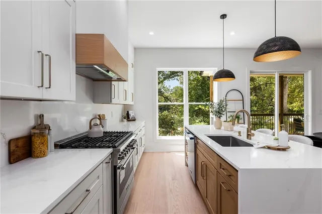 $1,095,000 | 3020 Trae Court, Smyrna, GA 30080