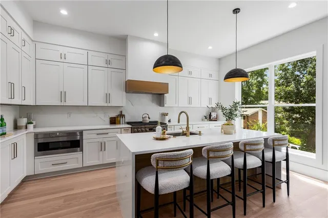 $1,095,000 | 3020 Trae Court, Smyrna, GA 30080