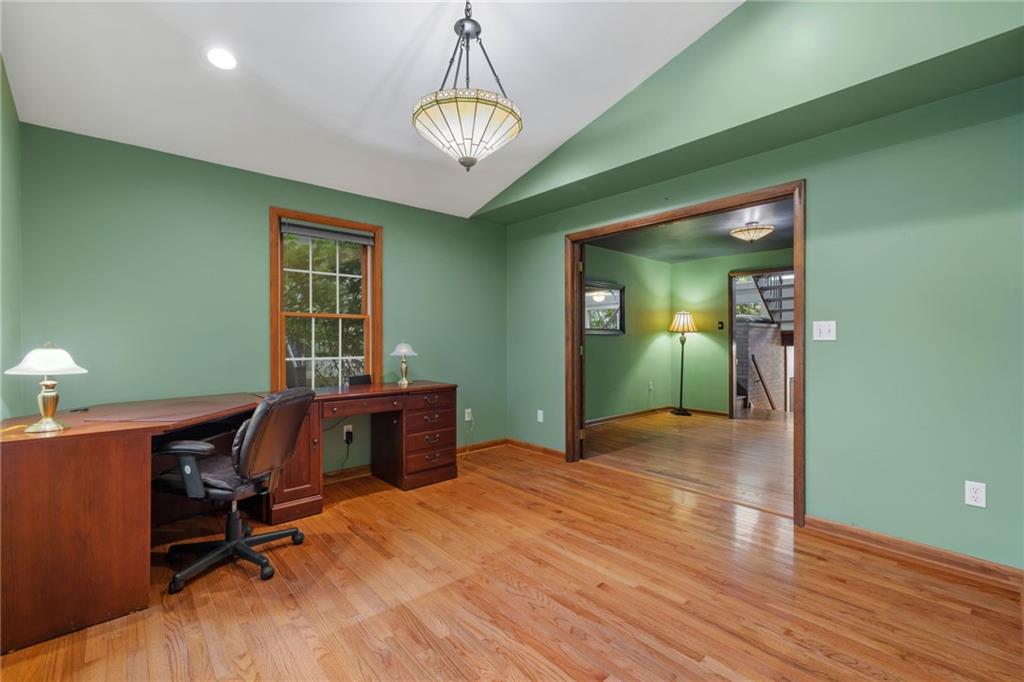 9610 Fox Road Pittsburgh, PA 15237 - Photo 22 of 47