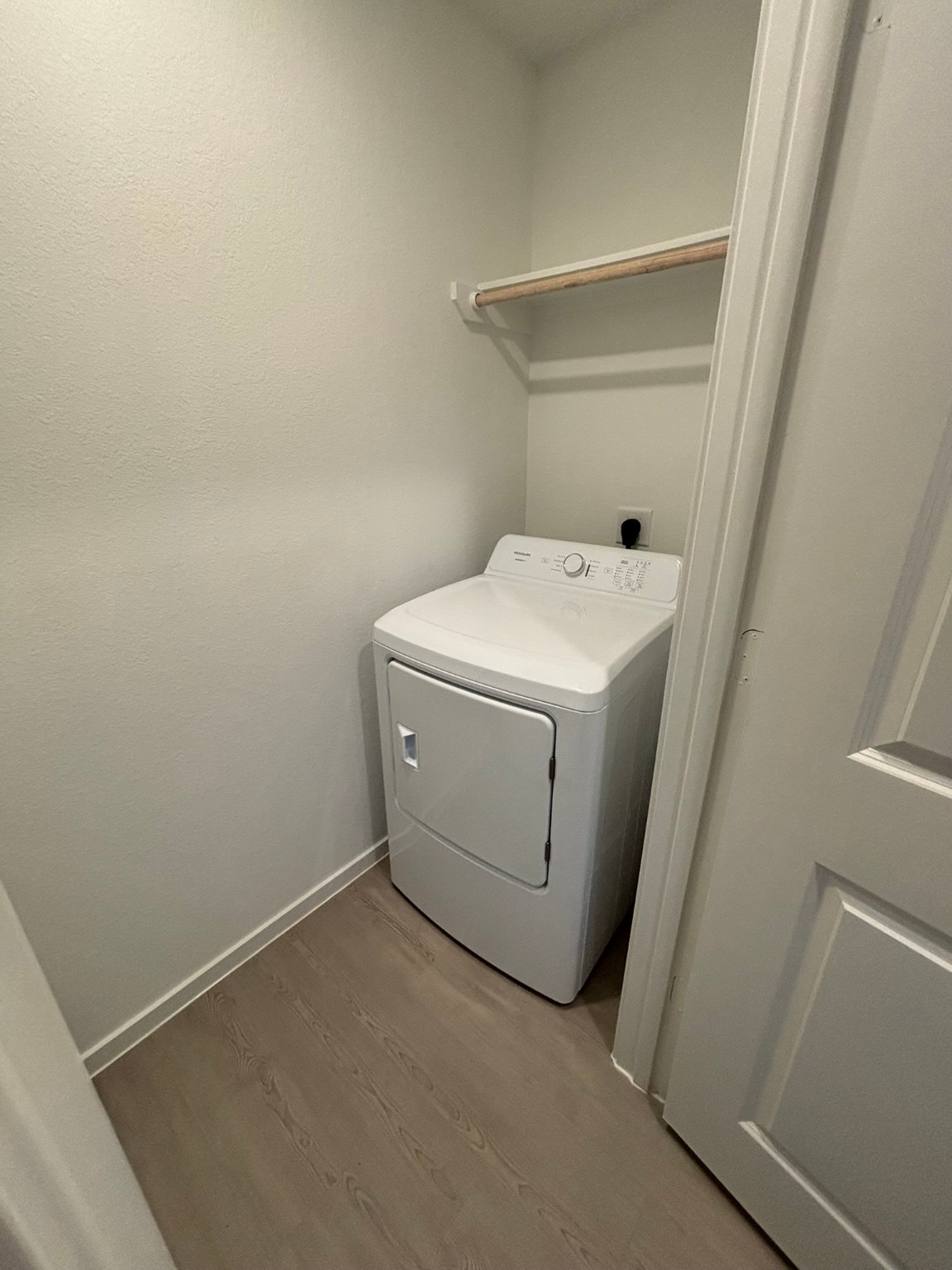 1733 Lofty Cedar Court Conroe, TX 77301 - Photo 11 of 18 a utility room with dryer and washer