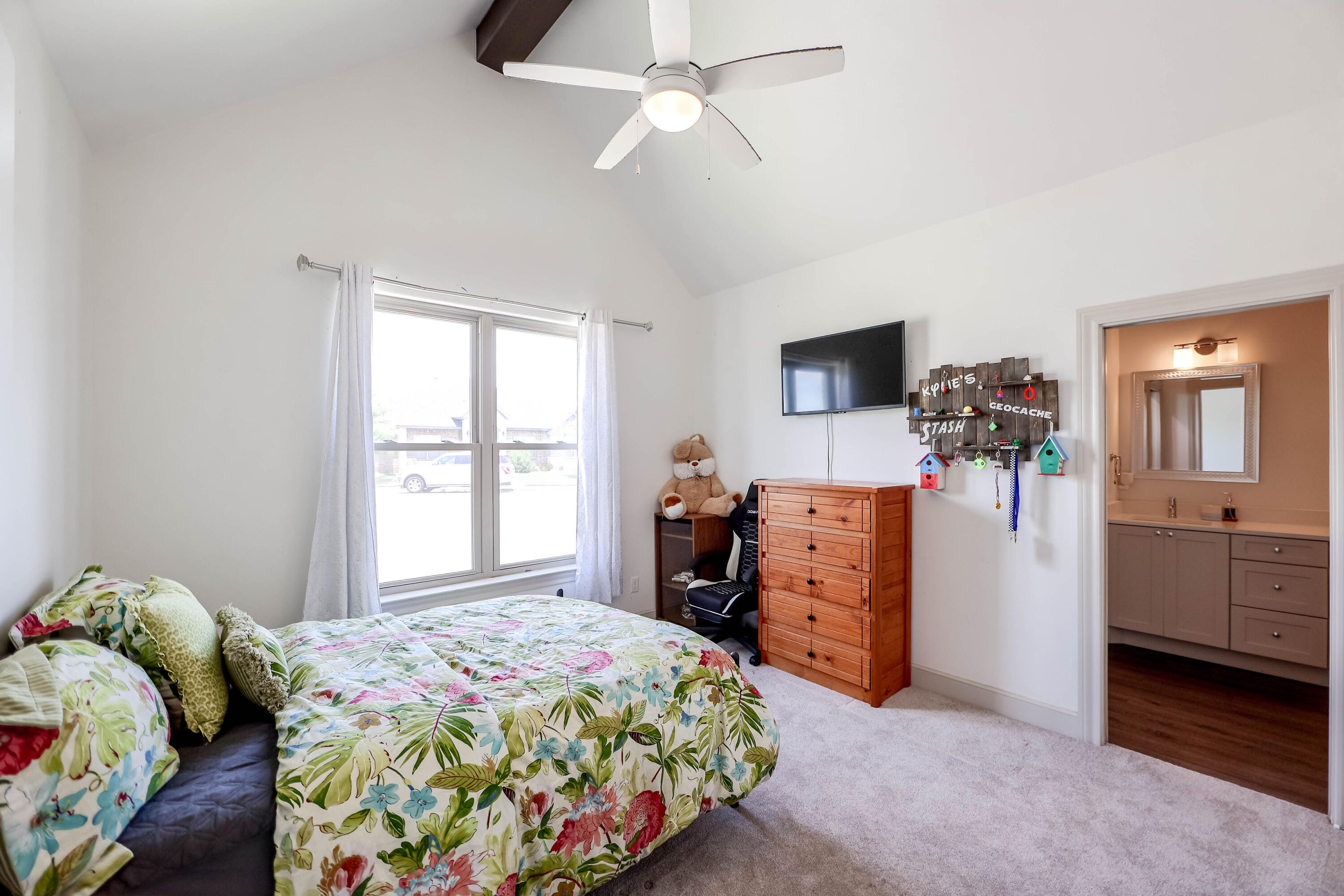 7041 99th Street Lubbock, TX 79424 - Photo 24 of 33 Guest Bedroom 2
