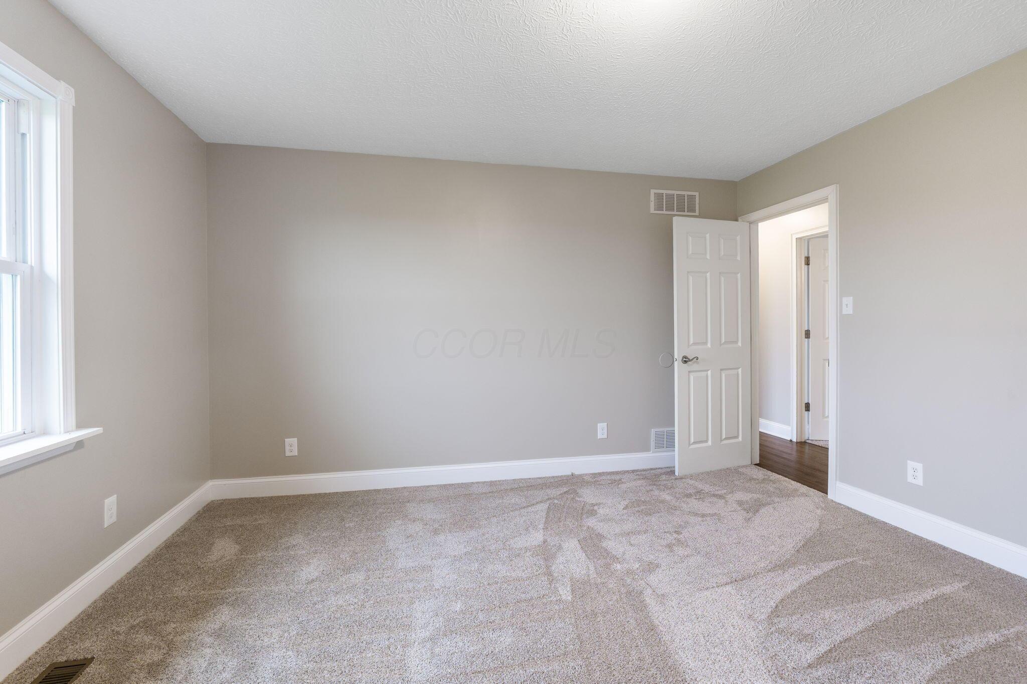 14103 Lockbourne Eastern Road Ashville, OH 43103 - Photo 41 of 73 14103 Lockbourne Eastern Rd (Interior)-3