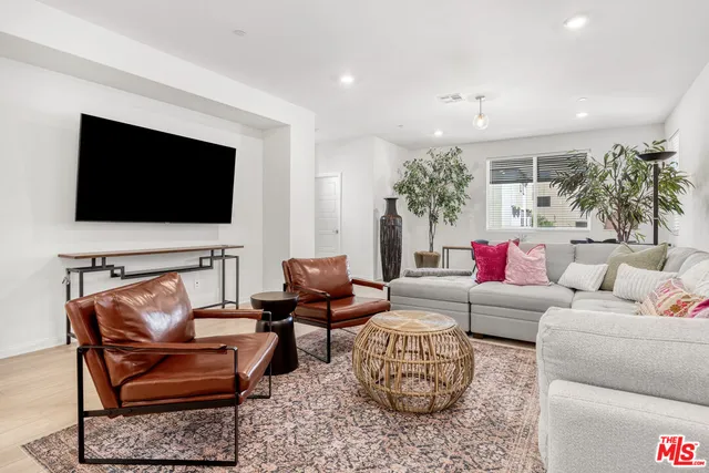 $7,500 | 768 Daniel Freeman Circle, Inglewood, CA 90301