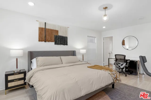 a view of a livingroom with furniture