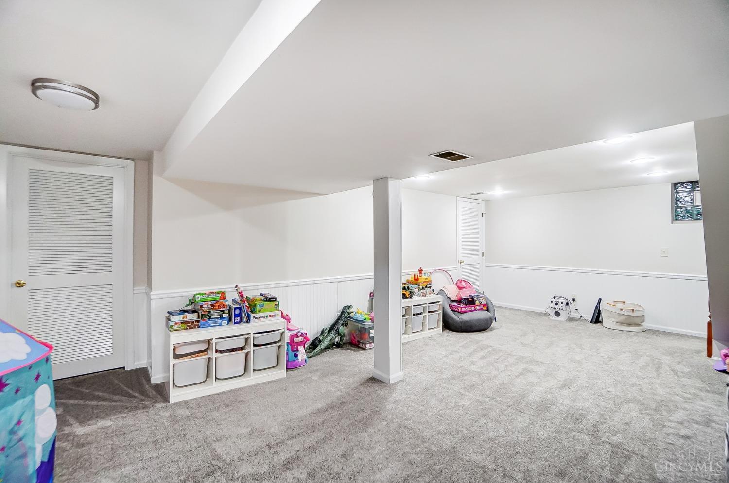3589 Coral Gables Road Cincinnati, OH 45248 - Photo 28 of 38 Gallery Image 28