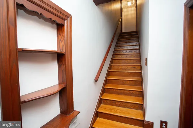 a view of an entryway