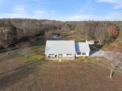 $600,000 | 954 Newt Vanattia Road, Hillsboro, TN 37342