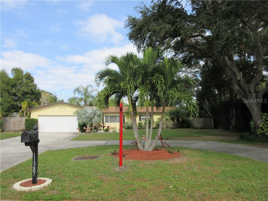 11387 Ridgewood Circle Seminole, FL 33772 - Photo 1 of 1 Front Exterior / Street View