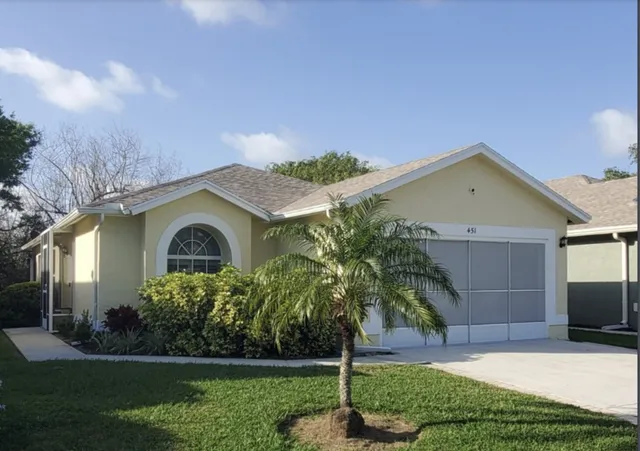 $2,150 | 451 10th Place, Vero Beach, FL 32960