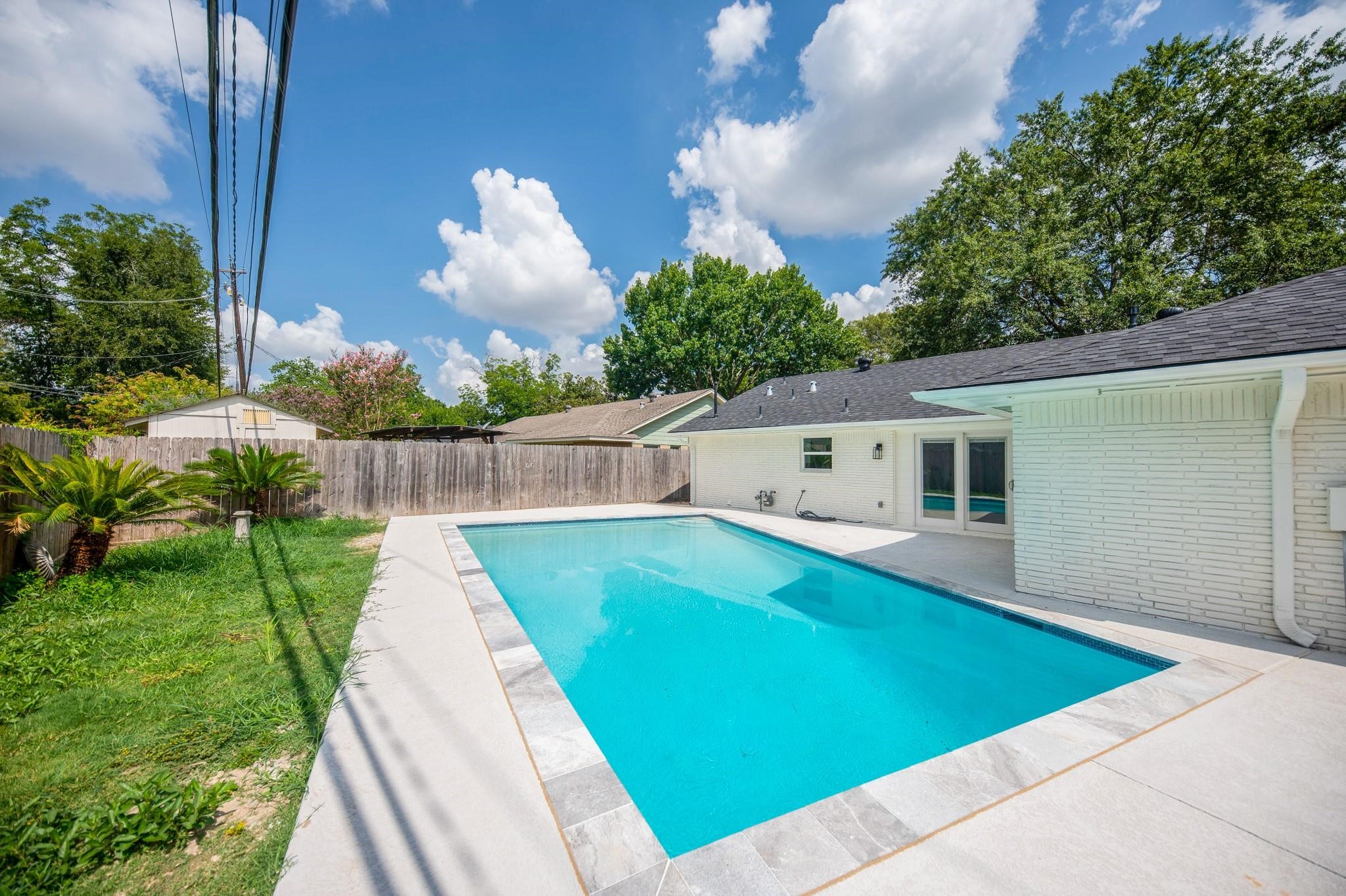 5221 Libbey Drive Houston, TX 77092 - Photo 30 of 31