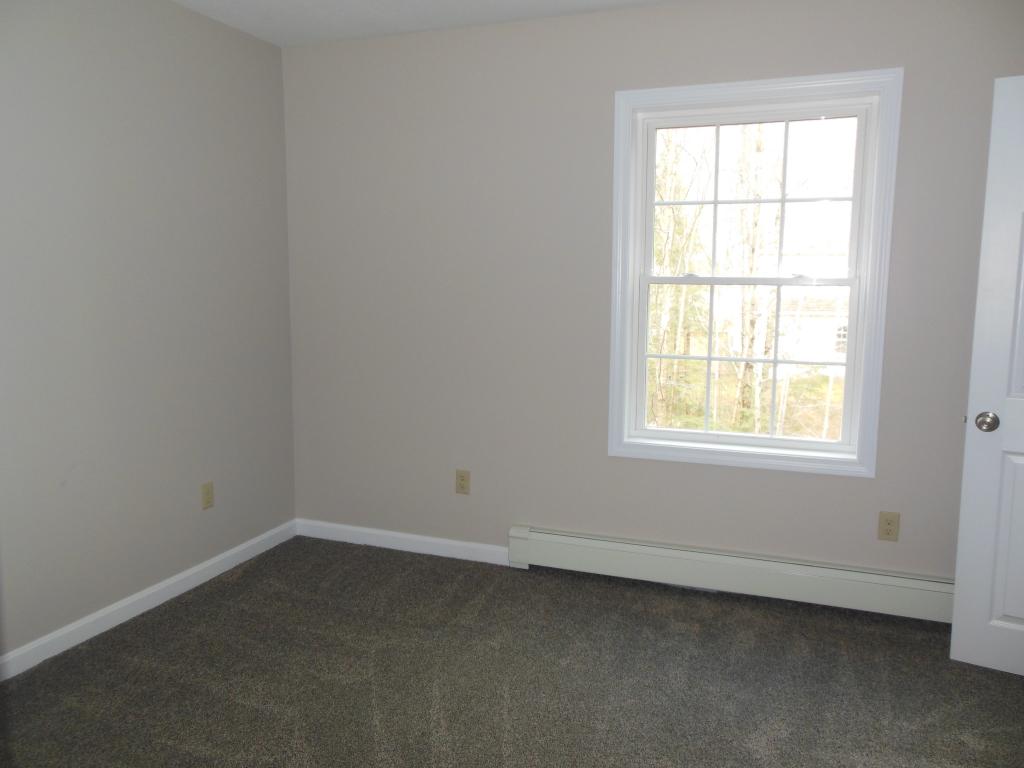 8 Knoll Road Wolfeboro, NH 03894 - Photo 12 of 36 Gallery Image 12