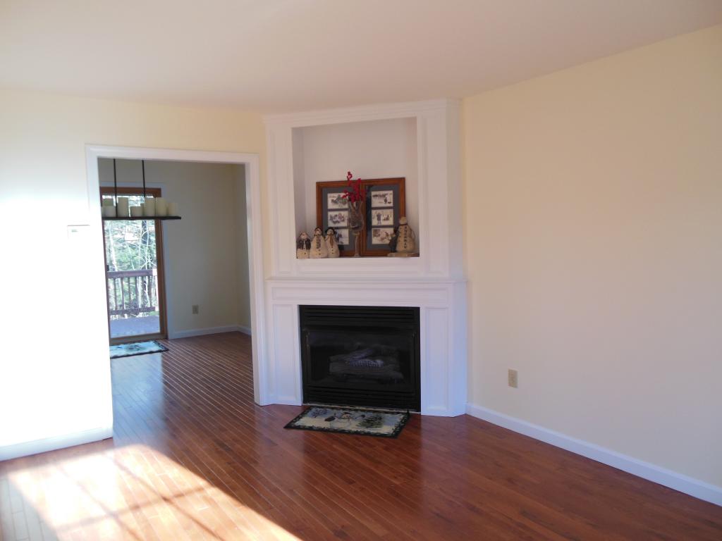 8 Knoll Road Wolfeboro, NH 03894 - Photo 5 of 36 Gallery Image 5