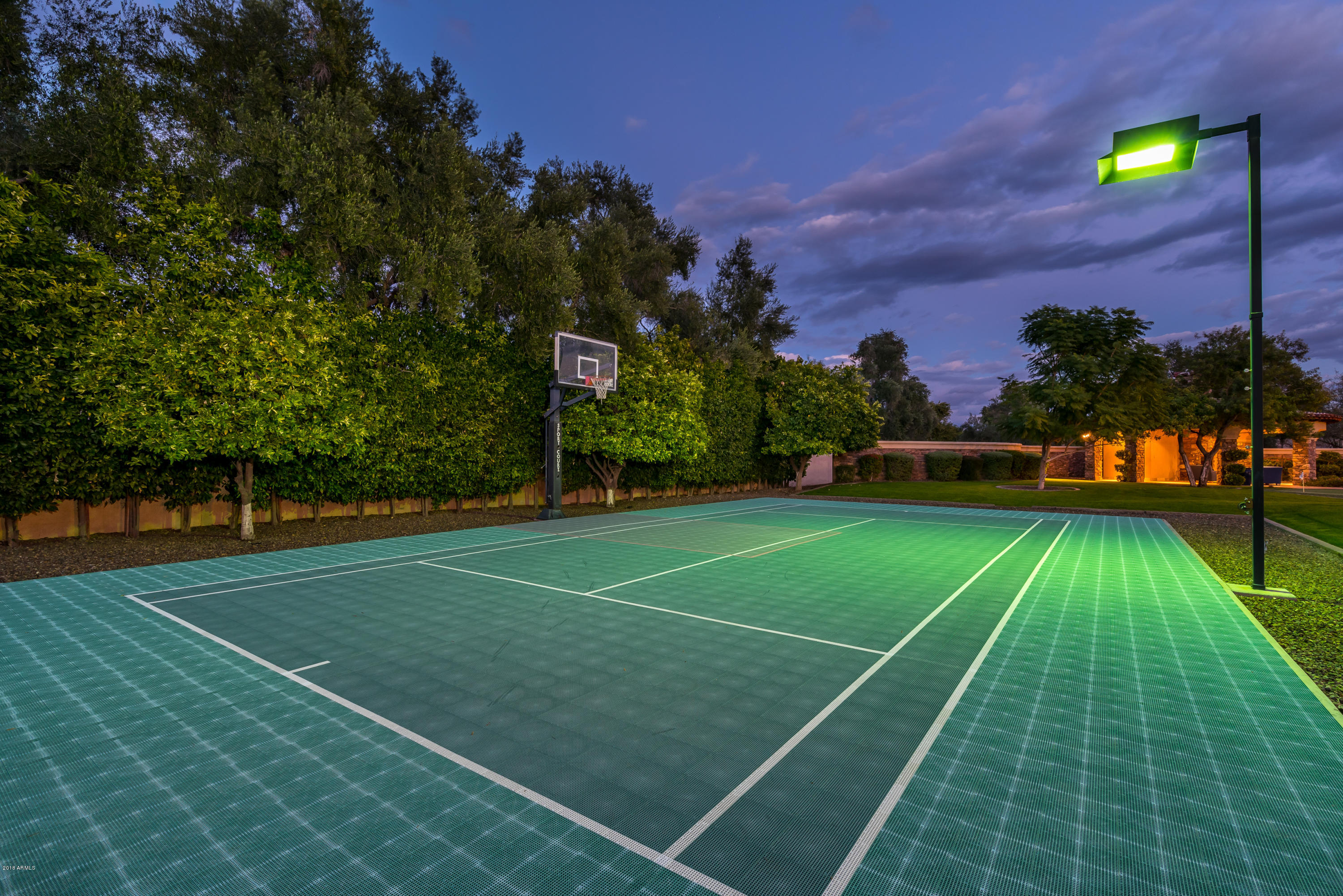 6390 East Royal Palm Road Paradise Valley, AZ 85253 - Photo 43 of 58 a view of a basketball court