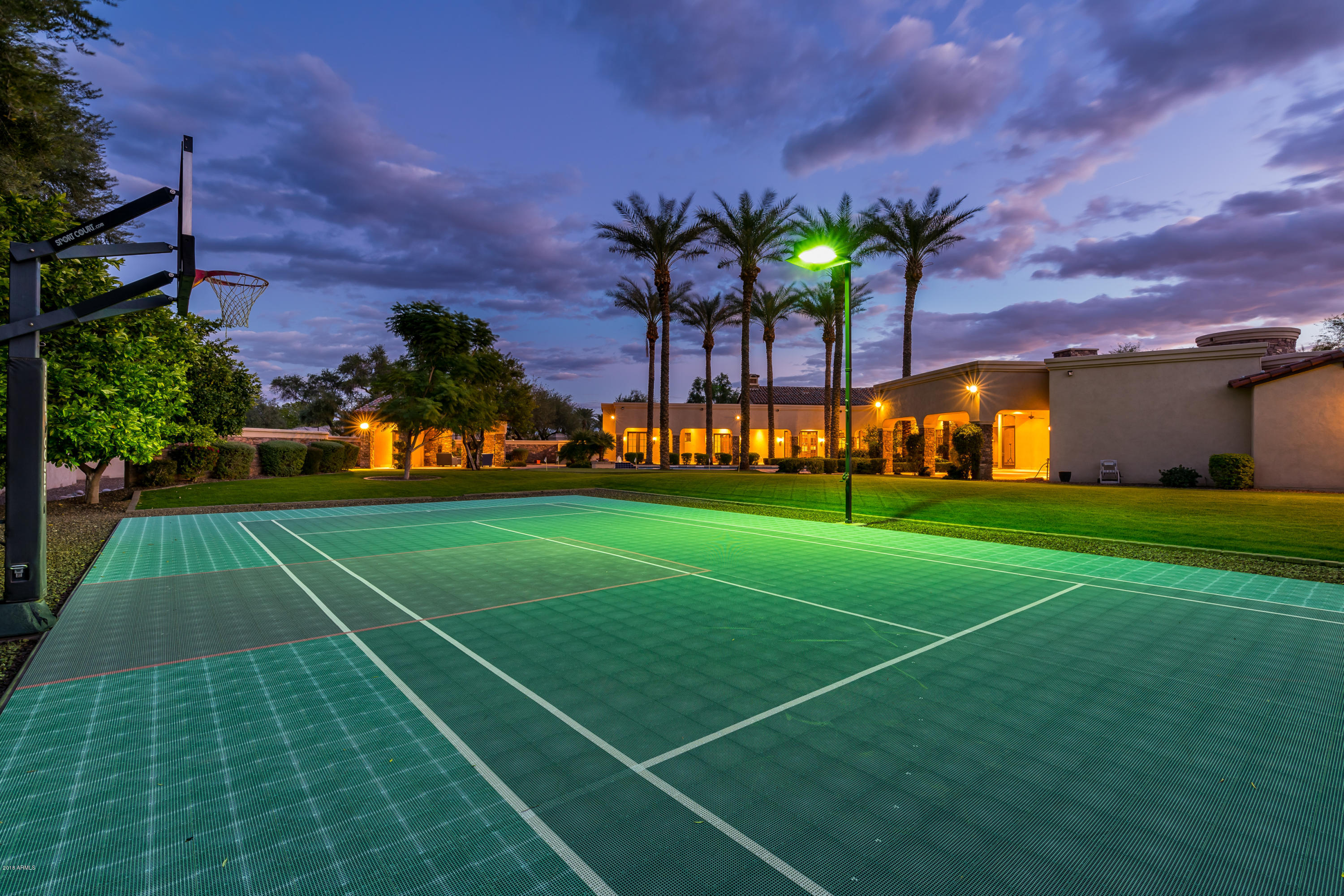 6390 East Royal Palm Road Paradise Valley, AZ 85253 - Photo 44 of 58 a view of a basketball court
