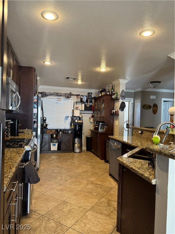 7925 Hollow Pine Street Las Vegas, NV 89143 - Photo 4 of 20