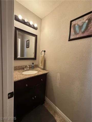 $422,999 | 7925 Hollow Pine Street, Las Vegas, NV 89143