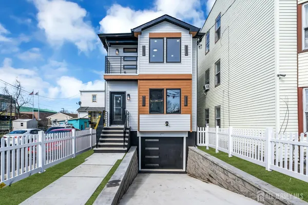 $650,000 | 589 Elizabeth Street, Perth Amboy, NJ 08861