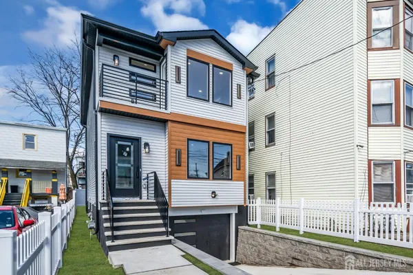 $650,000 | 589 Elizabeth Street, Perth Amboy, NJ 08861