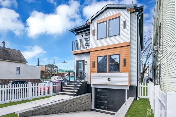 $650,000 | 589 Elizabeth Street, Perth Amboy, NJ 08861