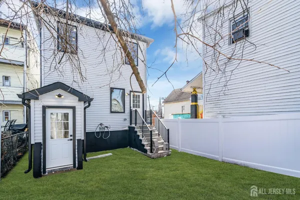 $650,000 | 589 Elizabeth Street, Perth Amboy, NJ 08861