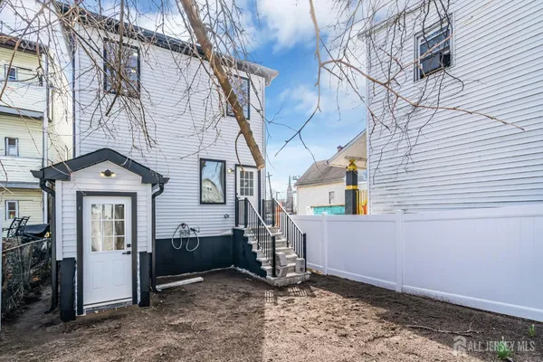 $650,000 | 589 Elizabeth Street, Perth Amboy, NJ 08861