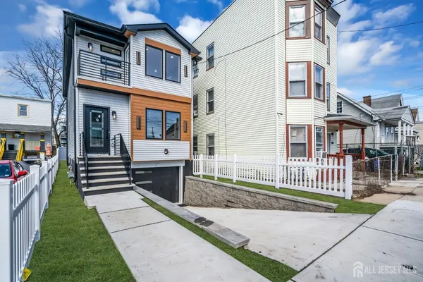 $650,000 | 589 Elizabeth Street, Perth Amboy, NJ 08861