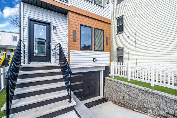 $650,000 | 589 Elizabeth Street, Perth Amboy, NJ 08861